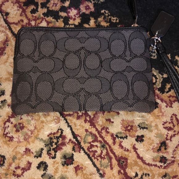 ✨Grey coach wallet✨ - Picture 3 of 4